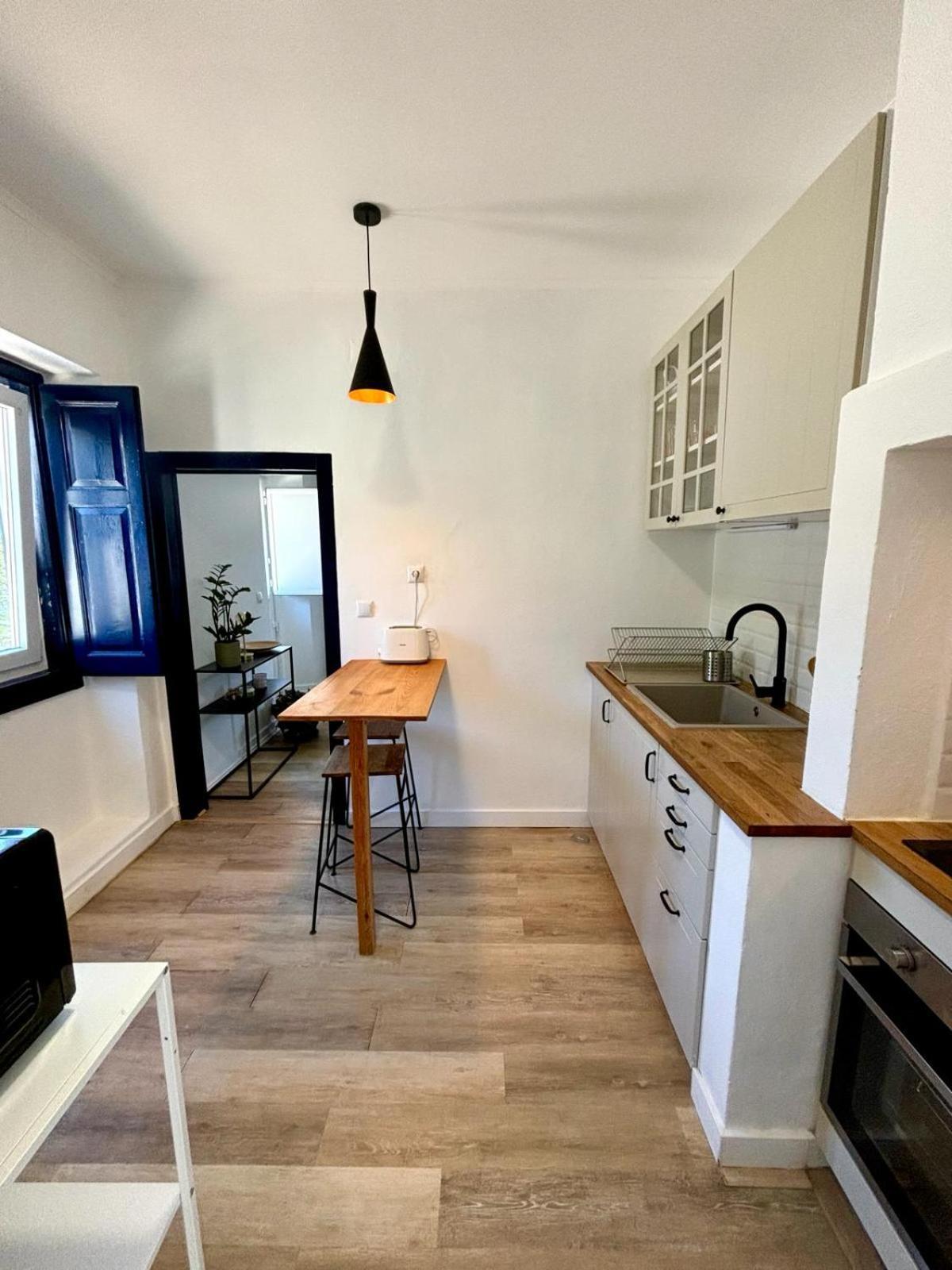 Pine & Apple Beach House Colares Exterior photo